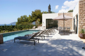 Hotel Exclusive 9 Bedroom Villa with Beach Access, Ibiza Villa 1029